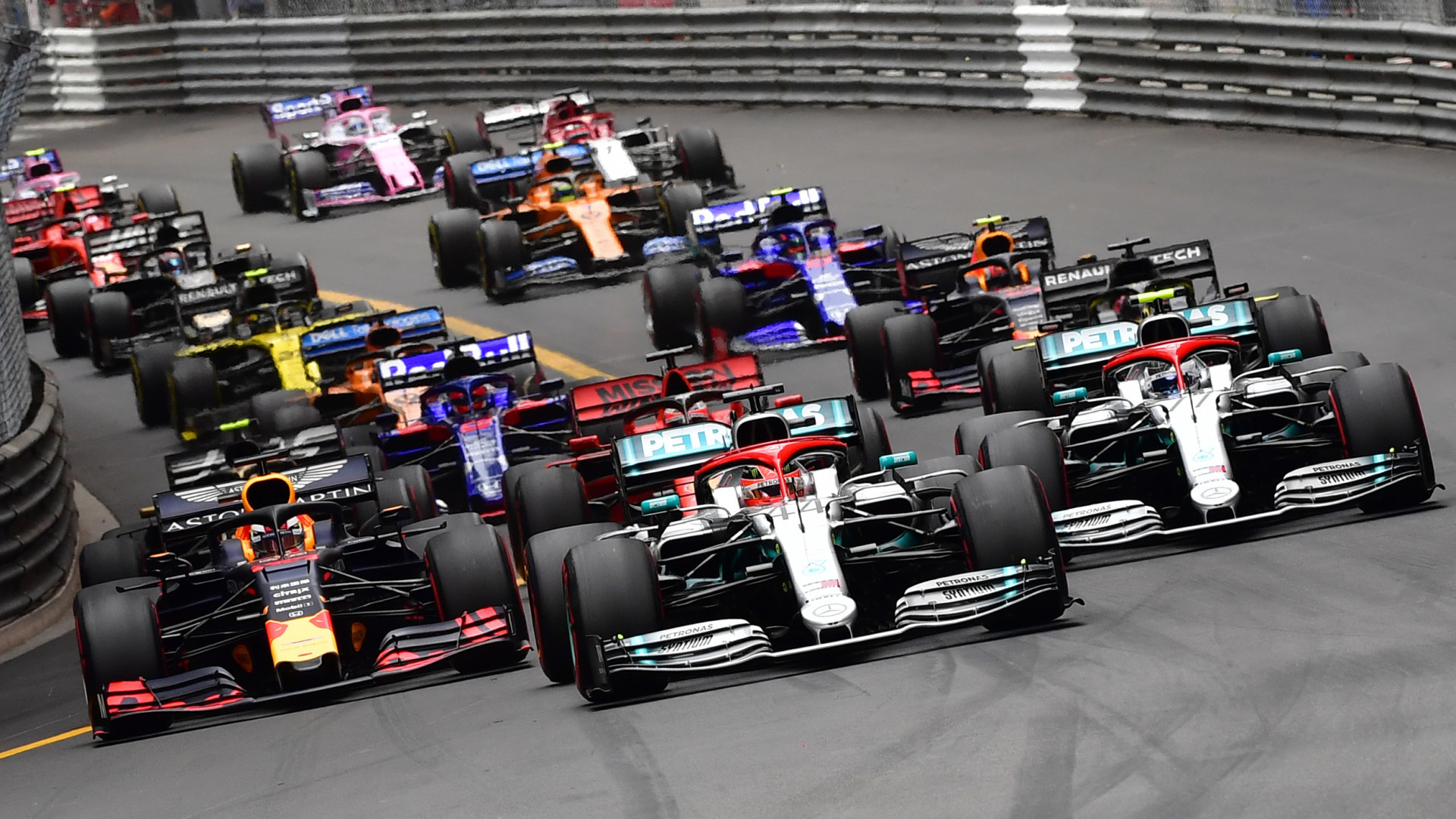 Formula 1 is the best known championship in the world, with many fans spread all over the world. Learn how to bet and find out all the details with All About Betting